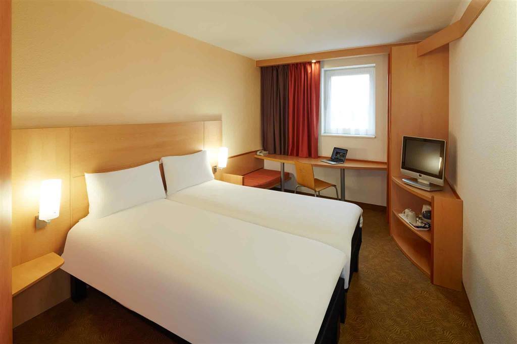 Novotel Reading Centre Екстериор снимка
