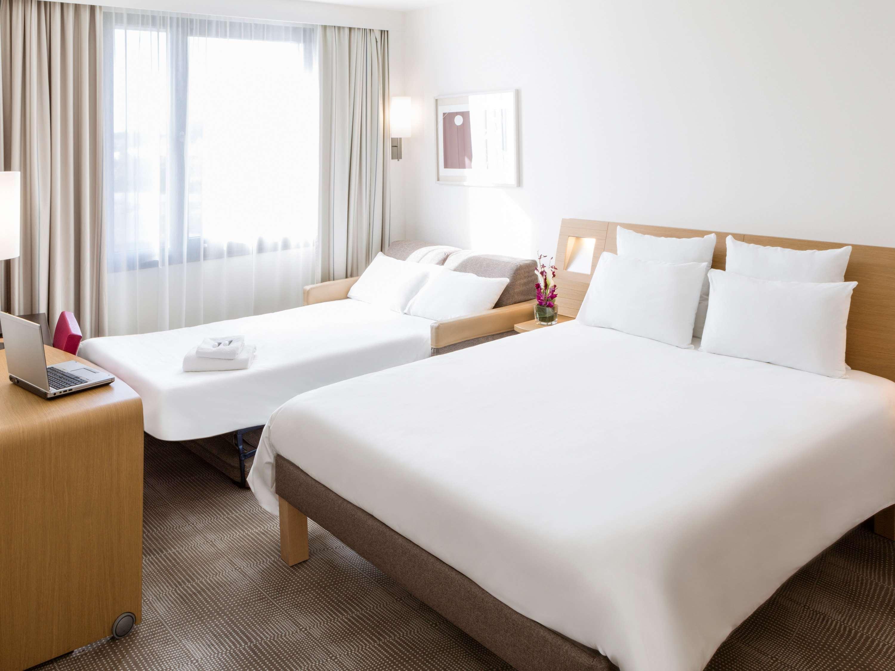 Novotel Reading Centre Екстериор снимка