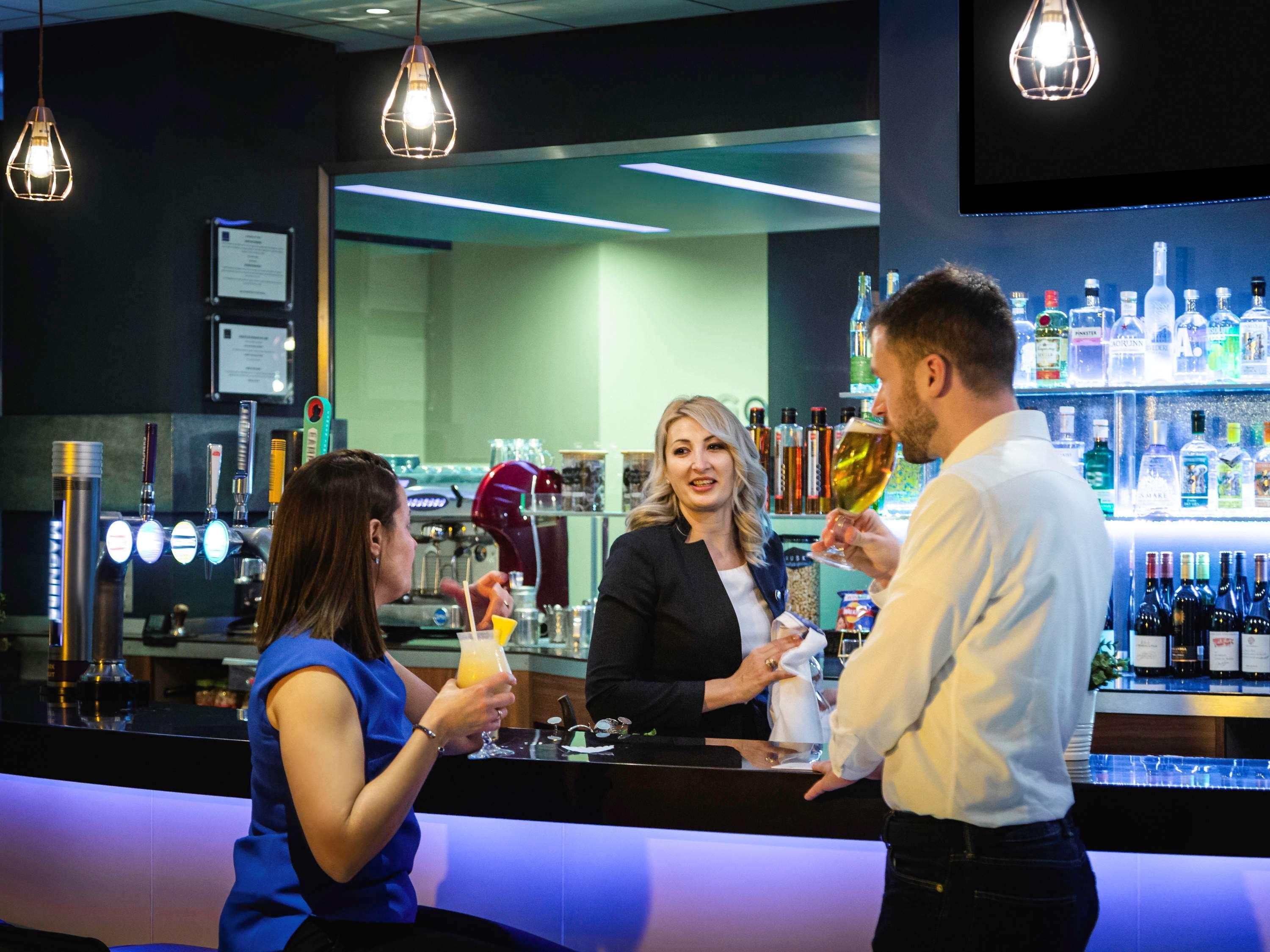 Novotel Reading Centre Екстериор снимка