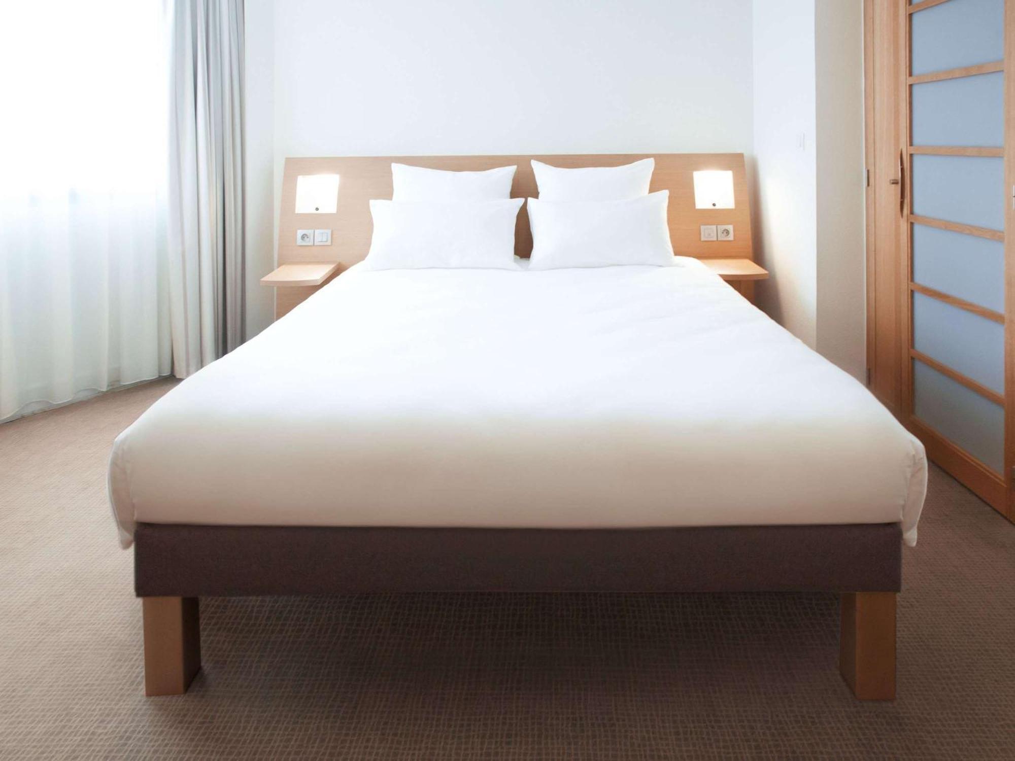 Novotel Reading Centre Екстериор снимка