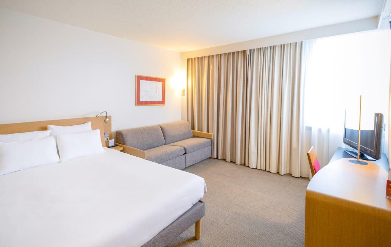 Novotel Reading Centre Екстериор снимка